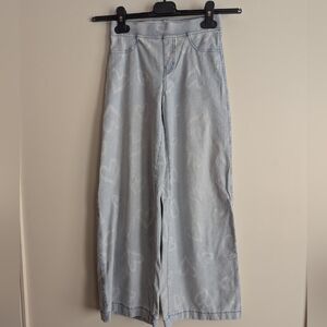 H&M Light Blue Denim with Contrast Stitching